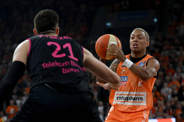 众形象和球 众形象和球